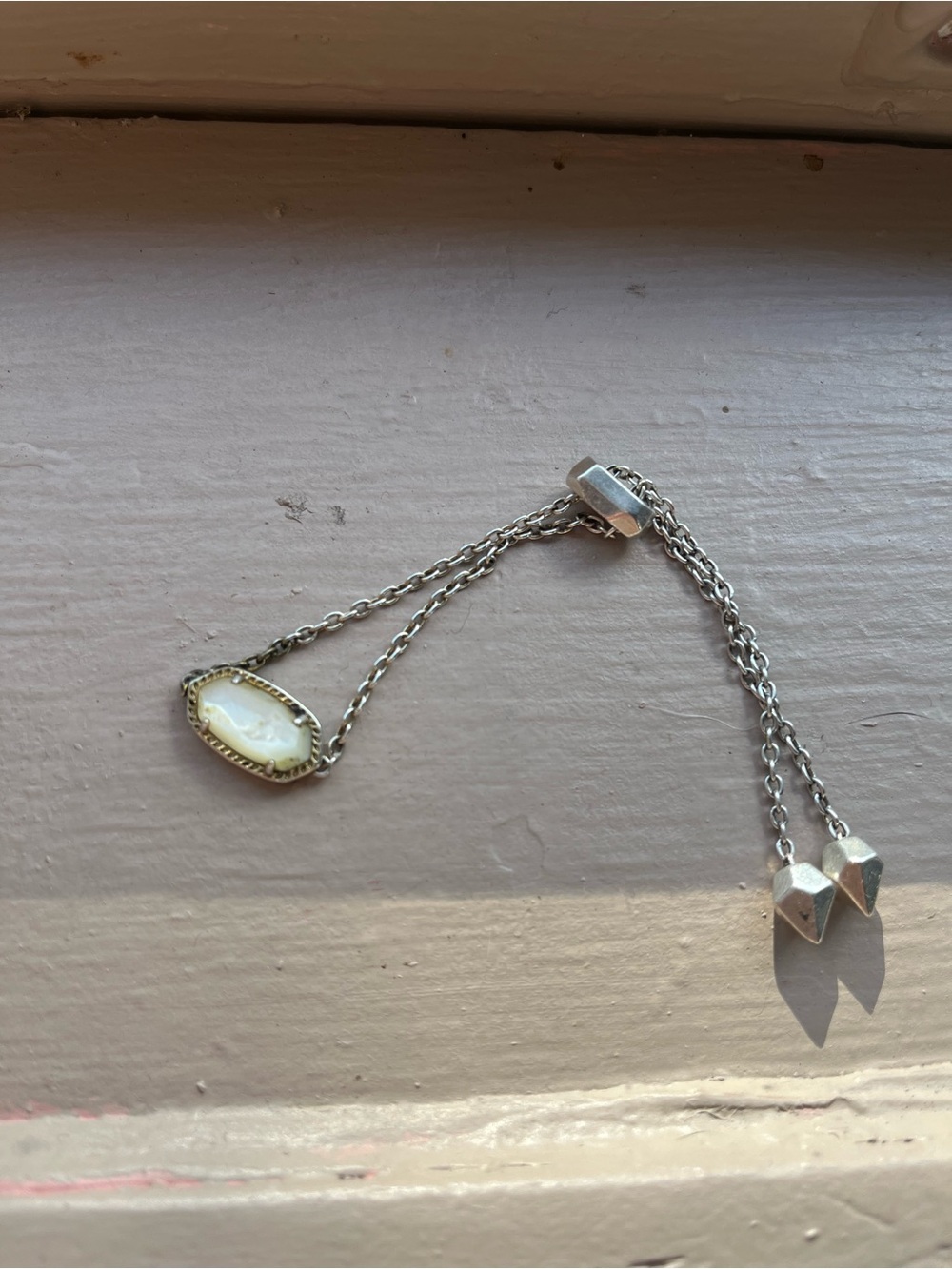 Kendra Scott Silver Mother-of-Pearl Teardrop Slider Bracelet